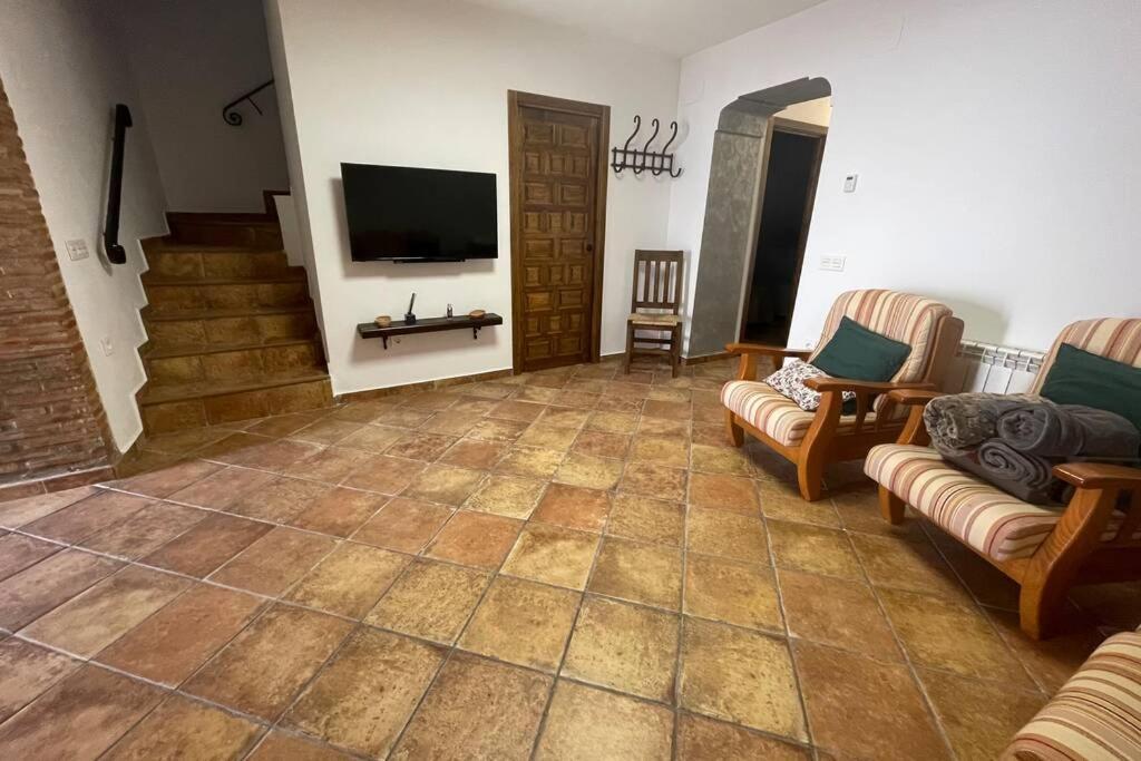 Casa Rural El Tranco Del Lobo Casas de Ves Exterior foto