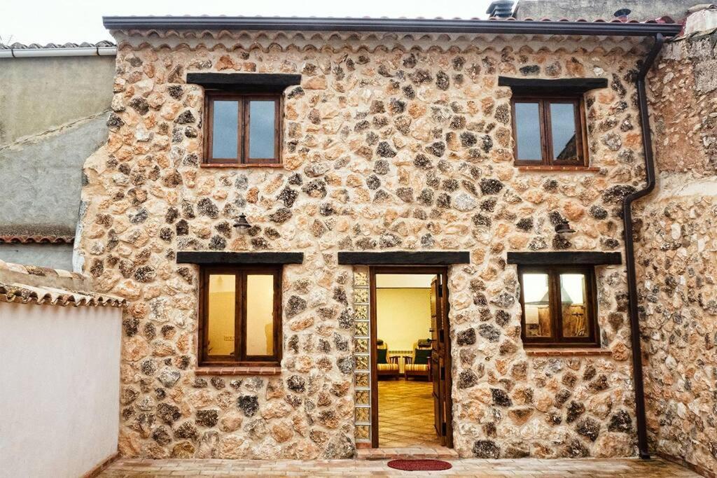 Casa Rural El Tranco Del Lobo Casas de Ves Exterior foto