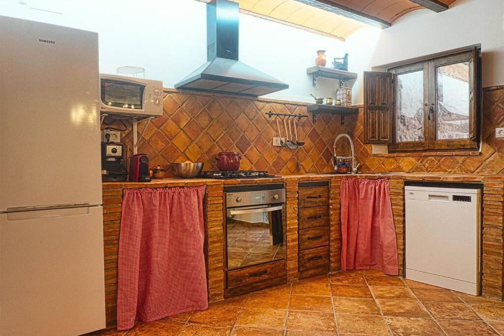 Casa Rural El Tranco Del Lobo Casas de Ves Exterior foto