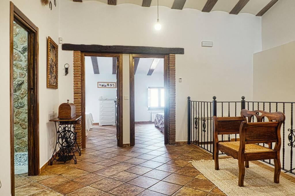 Casa Rural El Tranco Del Lobo Casas de Ves Exterior foto