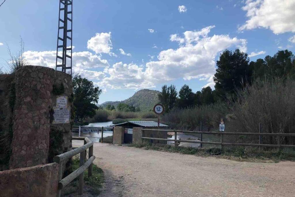Casa Rural El Tranco Del Lobo Casas de Ves Exterior foto