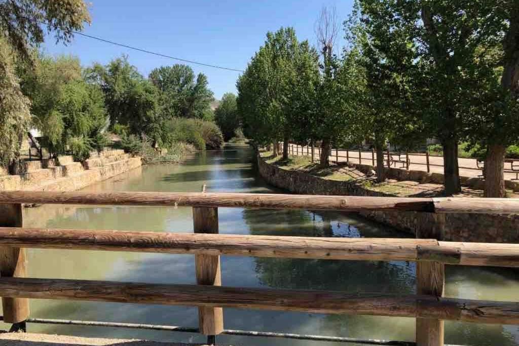Casa Rural El Tranco Del Lobo Casas de Ves Exterior foto